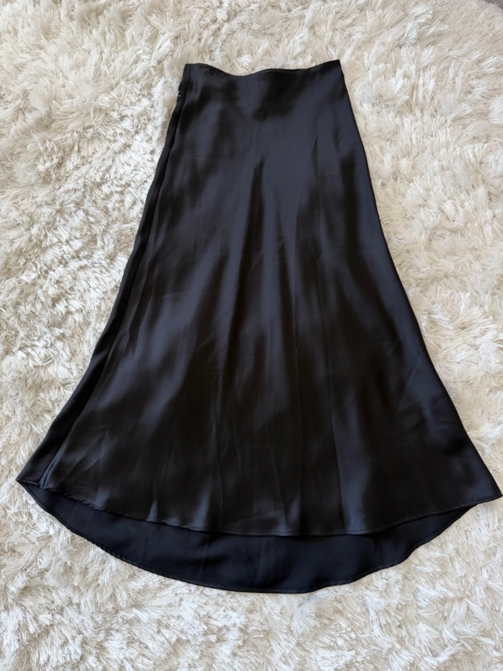 ZARA Satin Beautiful Skirt. New. - Picture 5 of 11